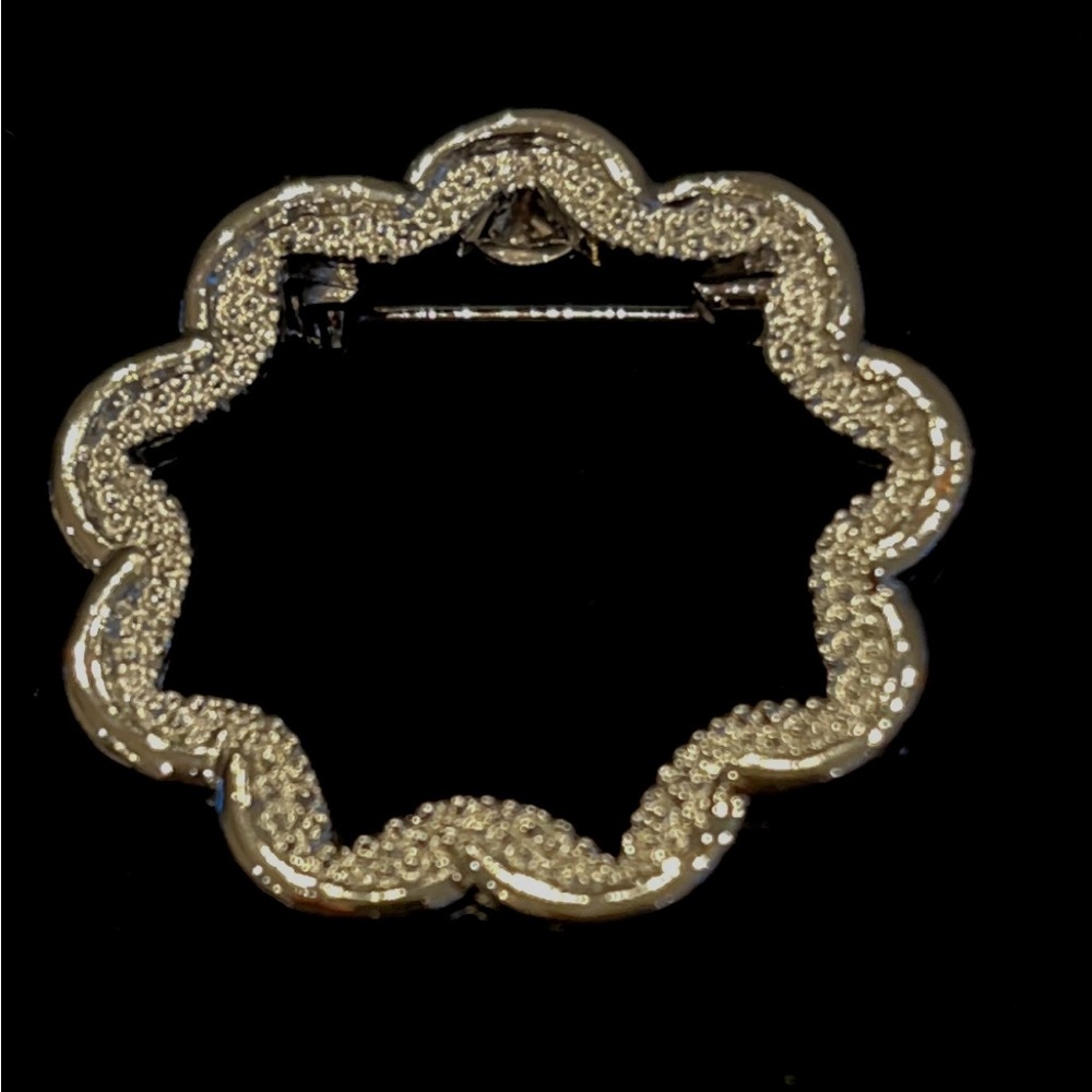 Vintage Gerry’s Silver Tone Textured Circle Brooch
